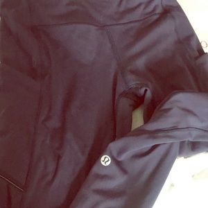 Lululemon navy blue full length leggings size SIX